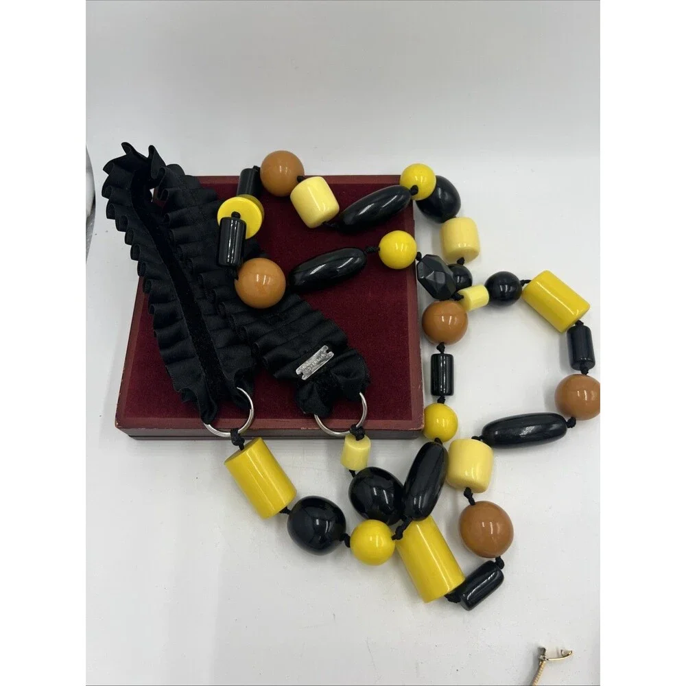 Designer Justin Giunta SUBVERSIVE Statement Long Yellow/Black Necklace 52
